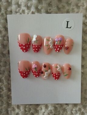 Peach & Red Polka Dot French Floral Size L Press-On Nails 🐞